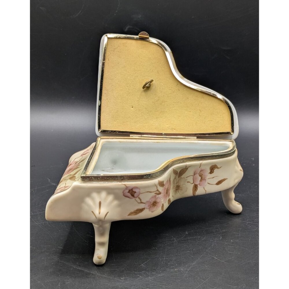 Victorian Garden Hummelwerk Dogwood  Ceramic Piano Music Box Vintage Works